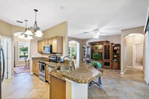 248 Englenook Dr, DeBary, FL 32713, Sold 10/30/21