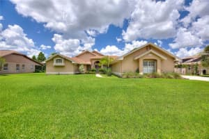 7645 Pointview Cir, Orlando, FL 32836, Sold 11/22/21