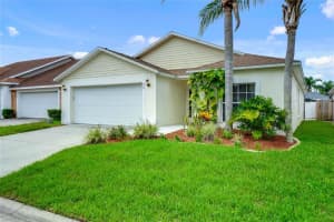 458 Hollinghead Loop, Davenport, FL 33896, Sold 11/01/21
