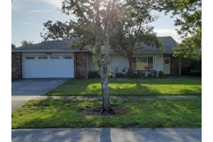 6308 Edge O Grove Cir, Orlando, FL 32819, Sold 10/15/21