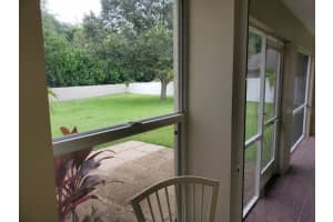 4833 Post Pointe Dr, Sarasota, FL 34233, Sold 10/13/21