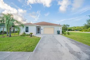 100 Mulberry Branch Ct, Daytona Beach, FL 32124, Sold 01/27/22
