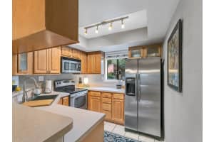1074 E Michigan St, Orlando, FL 32806, Sold 06/24/22