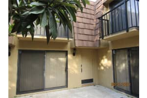 5288 Willow Ct, Orlando, FL 32811, Sold 10/29/21