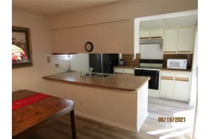 5288 Willow Ct, Orlando, FL 32811, Sold 10/29/21