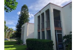 504 ORANGE DR #25, ALTAMONTE SPRINGS, FL 32701 Sold 10/18/21