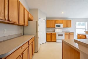 551 Lake Charles Dr, Davenport, FL 33837, Sold 10/12/21