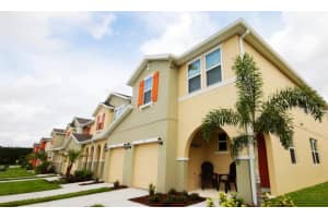5117 Crown Haven Dr, Kissimmee, FL 34746, Sold 10/03/21