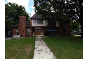 8967 Easterling Dr, Orlando, FL 32819, Sold 11/19/21