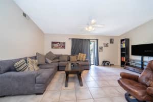 143 Clear Lake Cir, Sanford, FL 32773, Sold 10/08/21