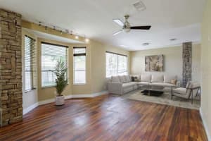 4493 Drayton Ln, Oviedo, FL 32765, Sold 11/08/21