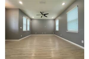5307 Creekside Park Ave, Orlando, FL 32811, Sold 10/26/21