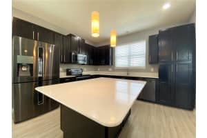 5307 Creekside Park Ave, Orlando, FL 32811, Sold 10/26/21