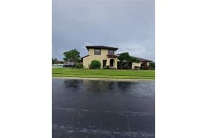 439 Hunter Cir, Kissimmee, FL 34758, Sold 10/05/21