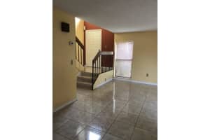 439 Hunter Cir, Kissimmee, FL 34758, Sold 10/05/21