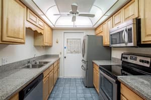 915 Kings Mountain Rd, DeLand, FL 32720, Sold 01/21/22