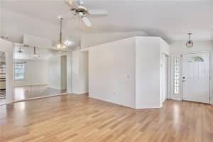 642 Berks Ct, Orlando, FL 32835, Sold 10/12/21