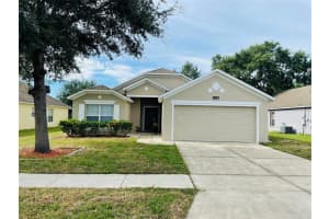 4132 Waltham Forest Dr, Tavares, FL 32778, Sold 10/06/21