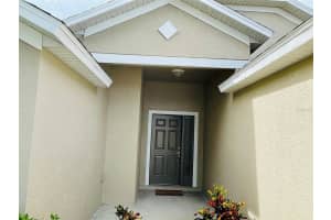 4132 Waltham Forest Dr, Tavares, FL 32778, Sold 10/06/21