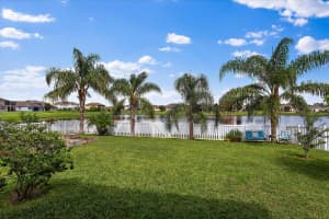 4405 Breeze Isle Ln, Kissimmee, FL 34744, Sold 11/17/21