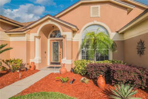 254 Loma Del Sol Dr, Davenport, FL 33896, Sold 10/14/21