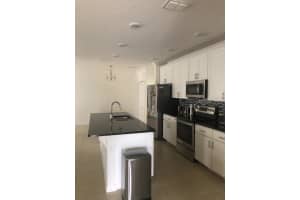 351 Pinecrest Loop, Davenport, FL 33837, Sold 11/09/21