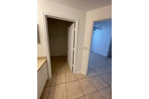 5578 Metrowest Blvd, Orlando, FL 32811, Sold 11/03/21