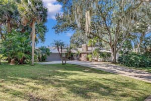 2305 Lakeshore Dr, Clermont, FL 34711, Sold 11/05/21