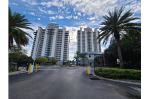13427 Blue Heron Beach Dr, Orlando, FL 32821, Sold 10/26/21