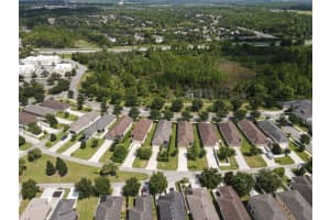 212 Thistledown St, DeLand, FL 32724, Sold 10/08/21