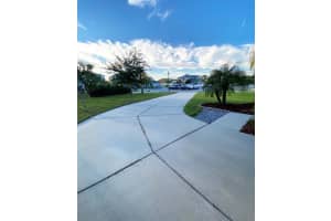 8003 Whitetail Deer Way, Tampa, FL 33635, Sold 02/18/22
