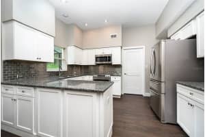 1467 Deer Lake Cir, Apopka, FL 32712, Sold 01/26/22