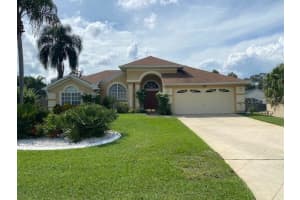 118 Pine Lake View Dr, Davenport, FL 33837, Sold 11/18/21