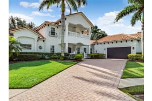 5501 Bay Side Dr, Orlando, FL 32819, Sold 10/15/21
