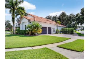 5501 Bay Side Dr, Orlando, FL 32819, Sold 10/15/21