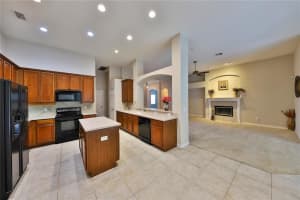 521 Majestic Oak Dr, Apopka, FL 32712, Sold 12/09/21