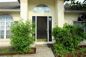 240 Old Mill Cir, Kissimmee, FL 34746, Sold 12/23/21