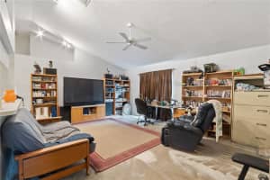 509 Loma Bonita Dr, Davenport, FL 33837, Sold 10/29/21