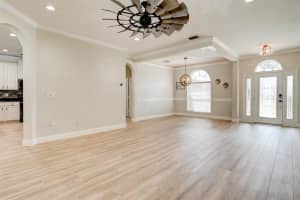 419 Osprey Lakes Cir, Chuluota, FL 32766, Sold 11/05/21