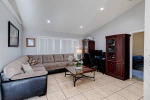 252 Lake Doe Blvd, Apopka, FL 32703, Sold 11/30/21