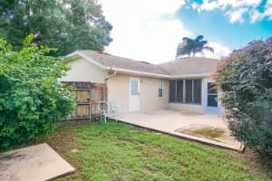 7444 Floral Cir, Lakeland, FL 33810, Sold 11/09/21