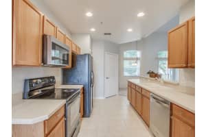 694 Seabrook Ct, Altamonte Springs, FL 32714, Sold 10/28/21