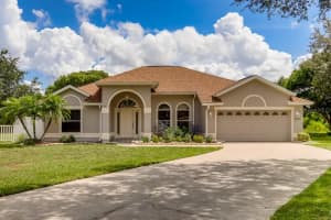 1181 Vanderbilt Dr, Eustis, FL 32726, Sold 11/23/21