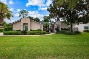 902 Versailles Cir, Maitland, FL 32751, Sold 02/28/22