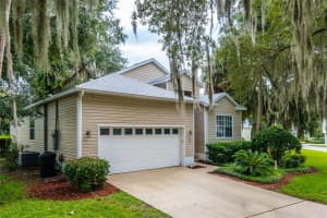 226 River Village Dr, DeBary, FL 32713, Sold 11/30/21