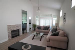 8403 Foxworth Cir, Orlando, FL 32819, Sold 12/02/21