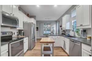 3244 Oak Brook Ln, Eustis, FL 32736, Sold 10/25/21