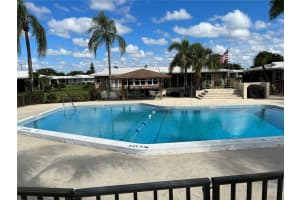 3245 Fairhaven Ln, Sarasota, FL 34239, Sold 01/27/22