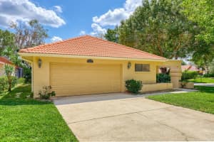 1157 E Winged Foot Cir, Winter Springs, FL 32708, Sold 11/15/21