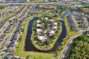 5103 Cypress Creek Dr, Orlando, FL 32811, Sold 11/05/21